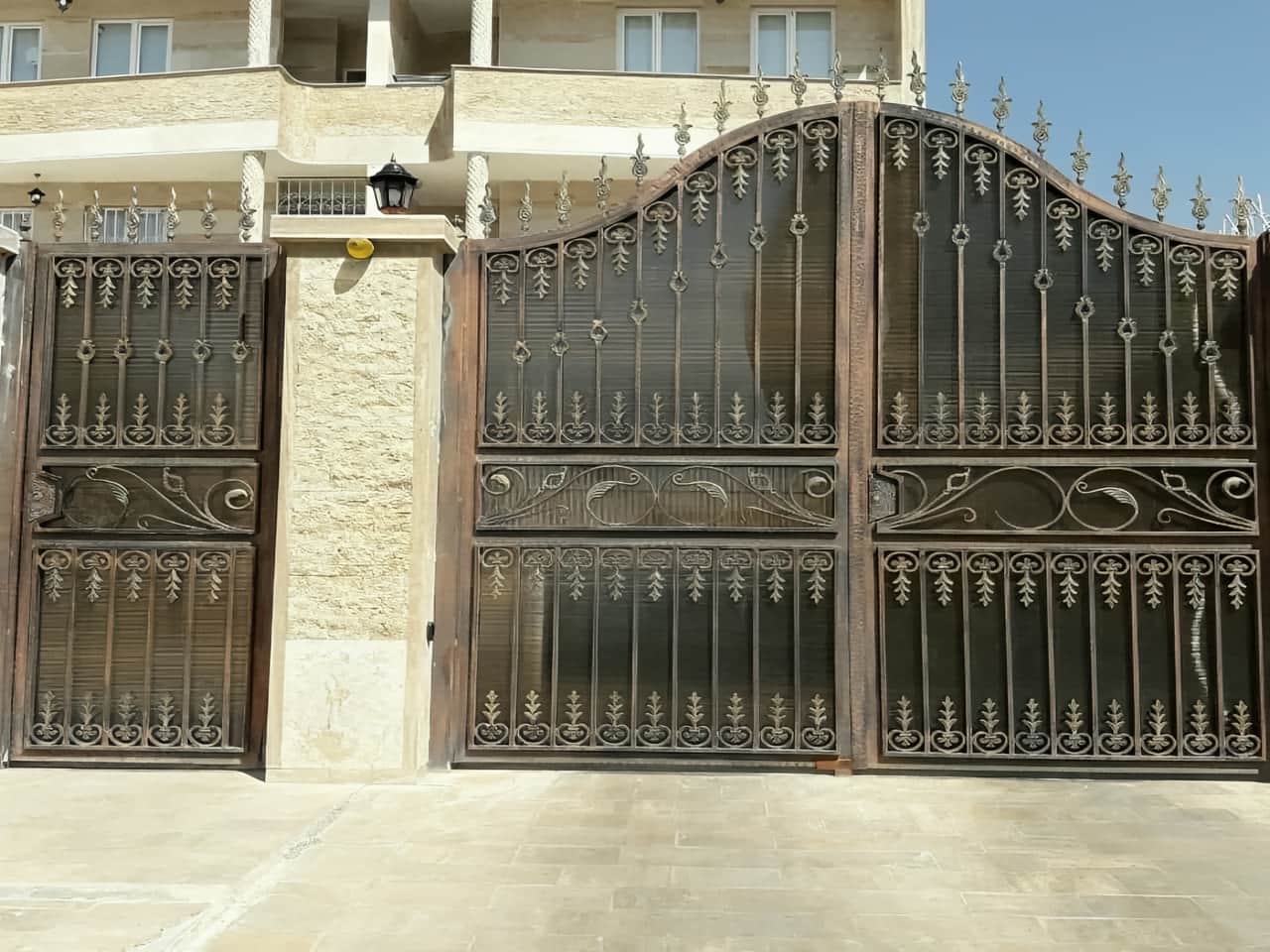 درب فرفورژه در پرند | مجله حفاظ ایران درب فرفورژه در پرند