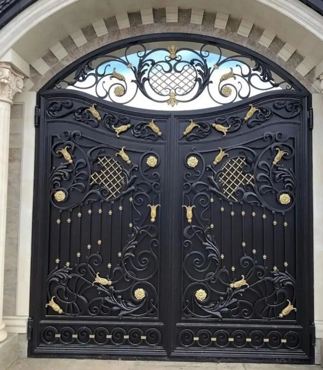 تولید کننده انواع درب فلزی فرفورژه