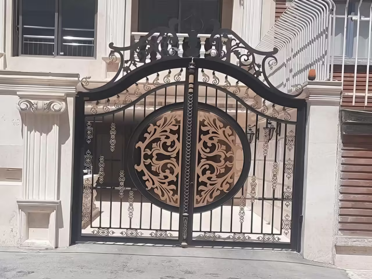 تولید کننده انواع درب فلزی فرفورژه