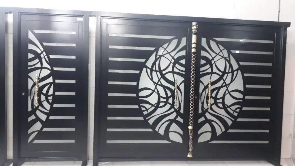 درب فلزی ساده