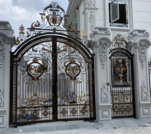 مزایای درب فرفورژه