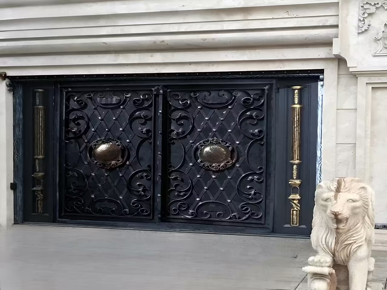 خرید درب فرفورژه ورودی حیاط ارومیه