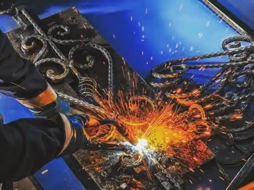 نصب و تولید درب حیاط نصب و تولید درب حیاط