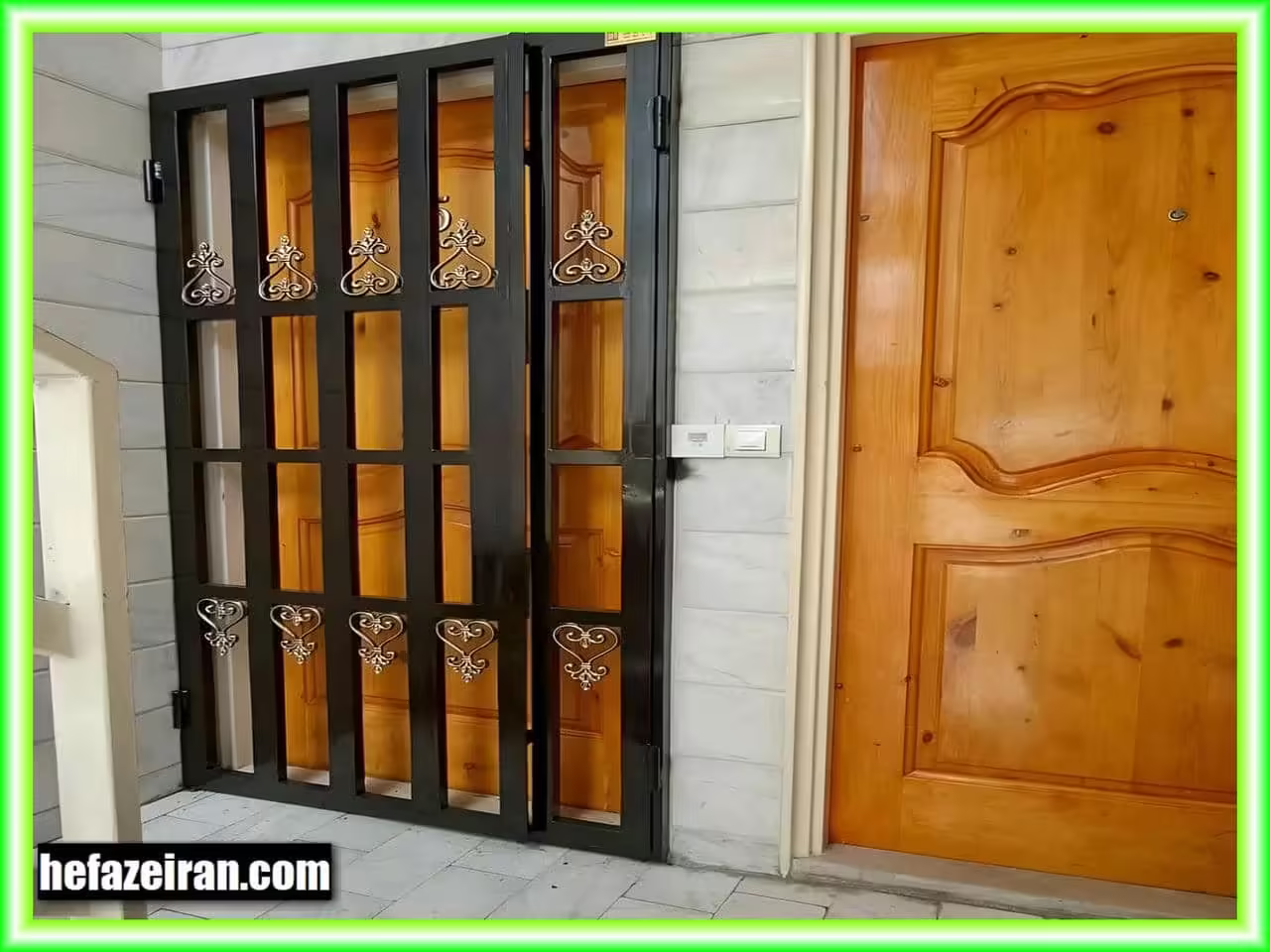 حفاظ درب آپارتمان از داخل تاشو