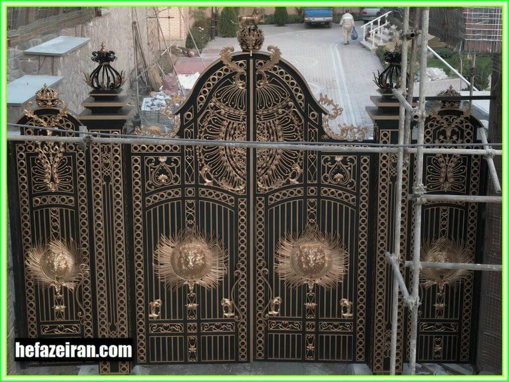 قیمت مقایسه درب های فرفورژه و فلزی ساده قیمت مقایسه درب های فرفورژه و فلزی ساده