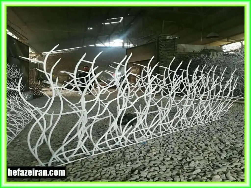 عوامل تأثیرگذار بر قیمت حفاظ شاخ گوزنی عوامل تأثیرگذار بر قیمت حفاظ شاخ گوزنی