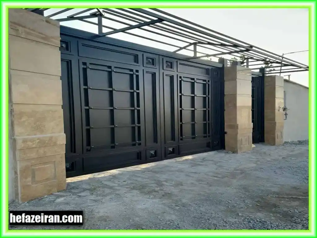 درب حیاطی فلزی ساده