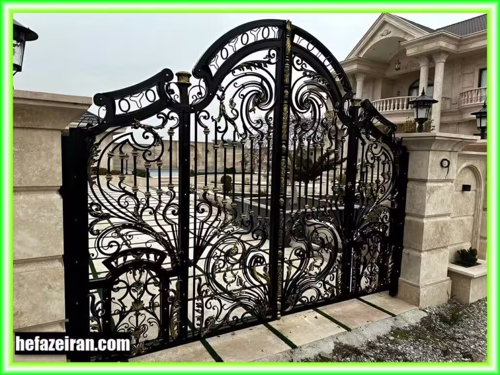 مزایا و معایب درب ویلایی