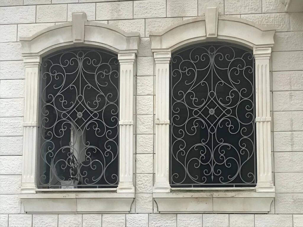 مشخصات حفاظ پنجره فلزی