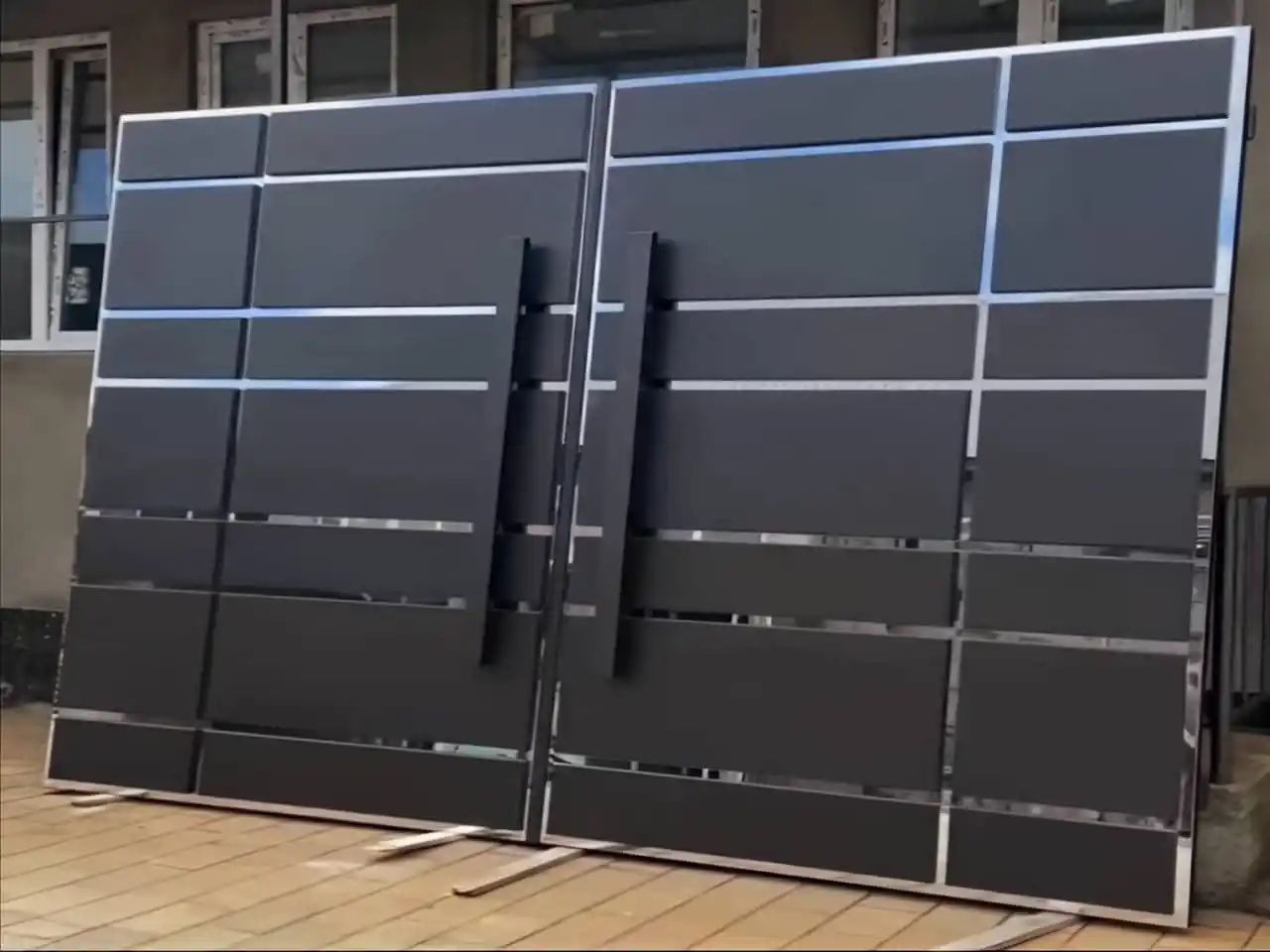 راهنمایی&zwnj;های کاربردی در انتخاب درب پارکینگ فلزی