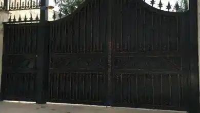 درب ورودی ساختمان آهنی ساده