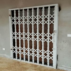 درب آکاردئونی ۳ گل تسمه ۲.۵ سانتی متر