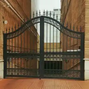 درب فلزی مدل انگلیسی