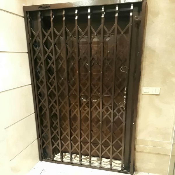 قیمت درب آکاردئونی تمام گل دوبل سه جداره
