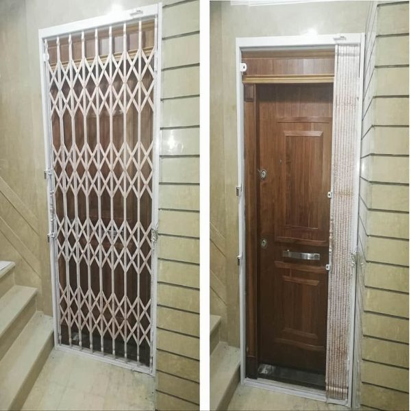نصب درب آکاردئونی ۴ گل
