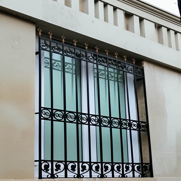 نصب حفاظ پنجره مدل سلطنتی نیل