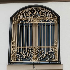 حفاظ پنجره مدل شاهانه آرتمیس