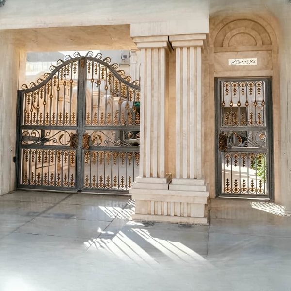 خرید درب فلزی مدل انگلیسی