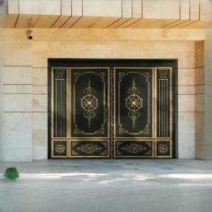 درب حیاط آهنی