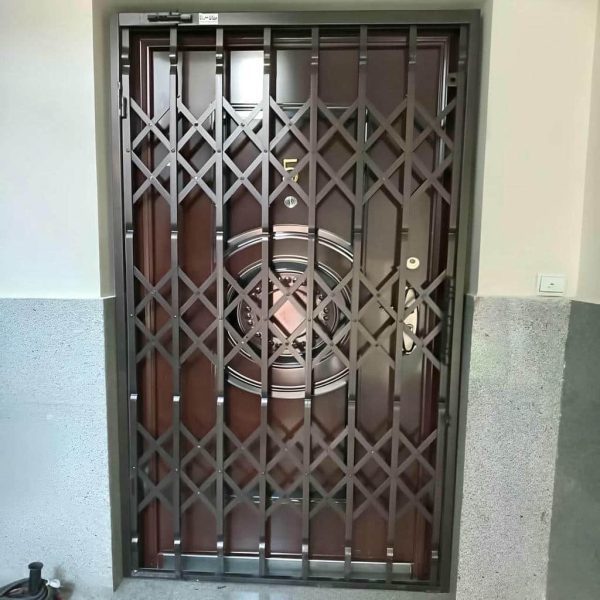 نصب درب حفاظ آکاردئونی