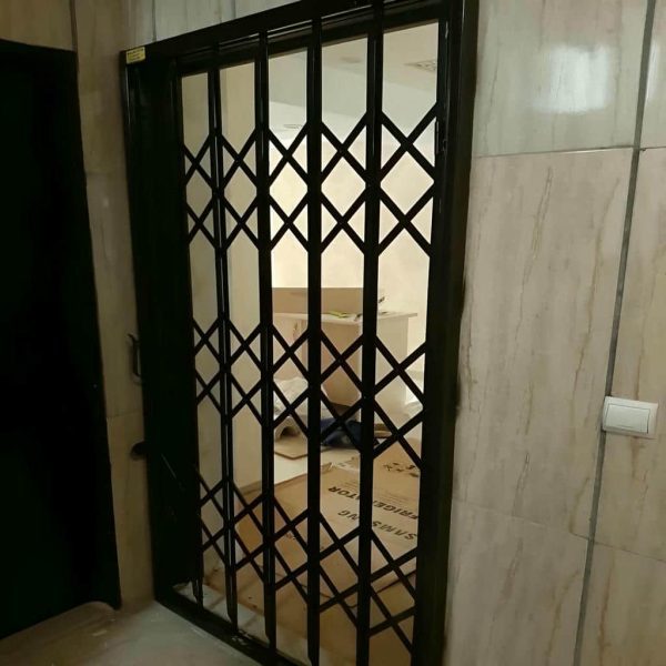 نصب نرده و محافظ آکاردئونی