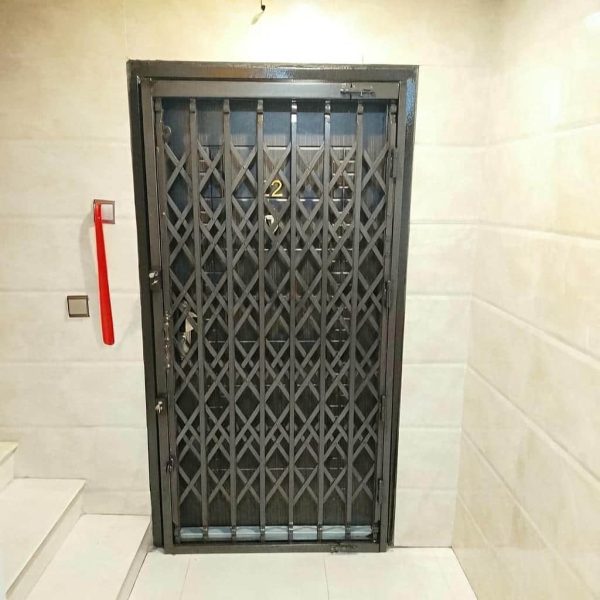 راهنمای جامع خرید درب آکاردئونی ضد سرقت برای درب آپارتمان