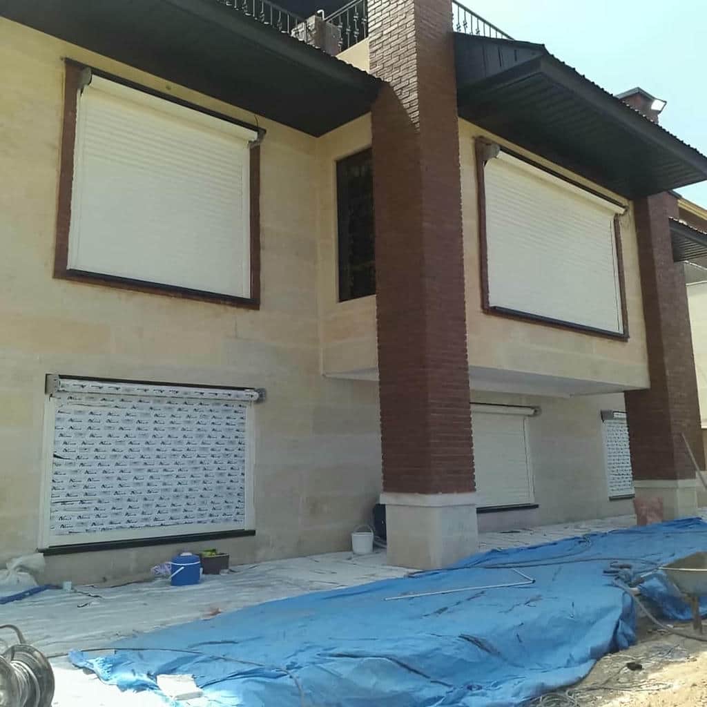 نصب کرکره برقی پنجره