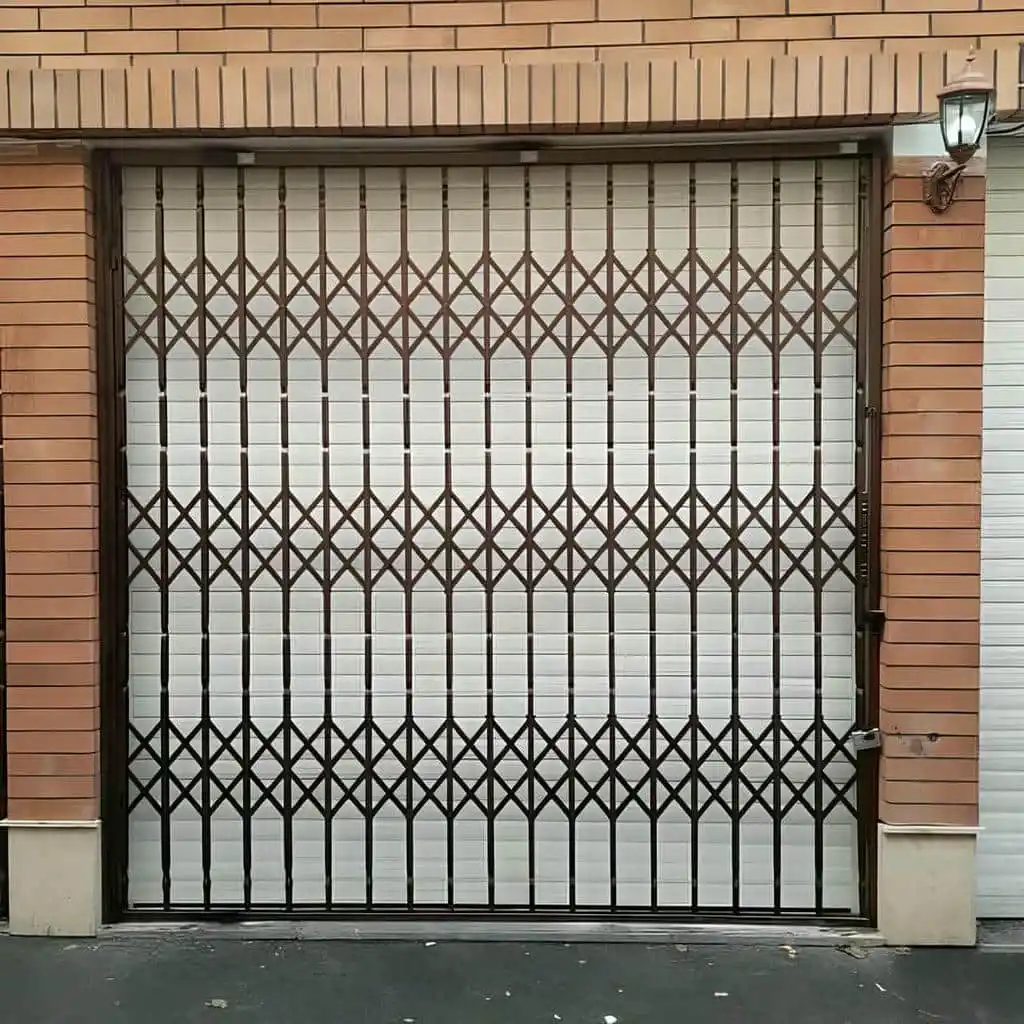 درب آکاردئونی ضد سرقت