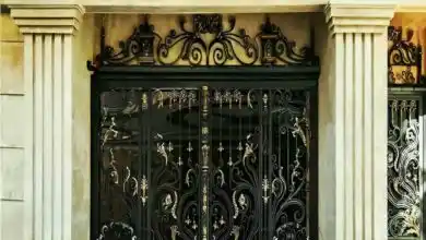 درب حیاط آهنی