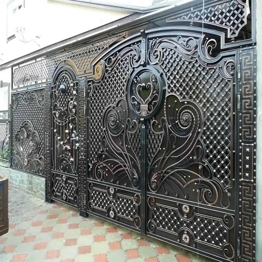 درب حیاط آهنی فرفورژه