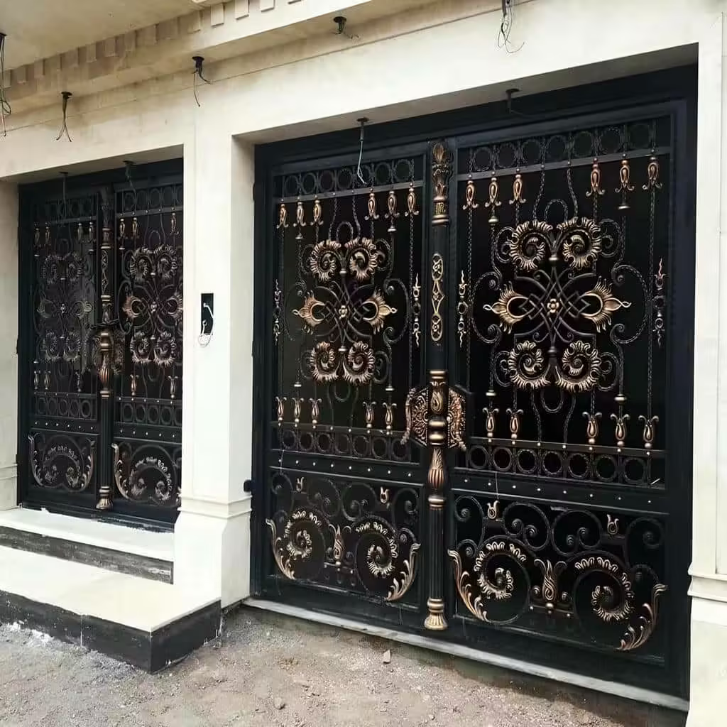 درب فلزی ورودی پارکینگ ساده