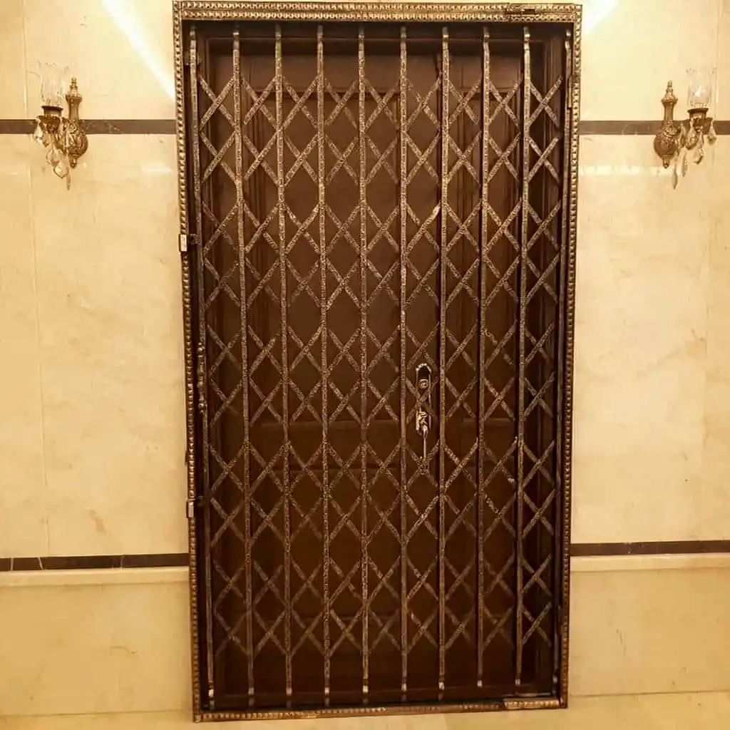 خرید درب آکاردئونی تمام گل سلطنتی