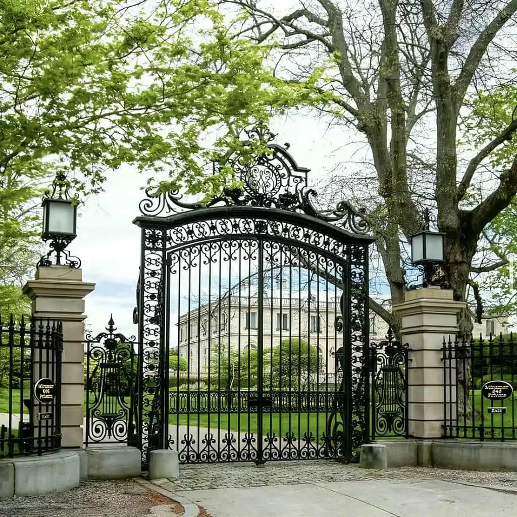 درب آهنی حیاط ویلایی درب آهنی حیاط ویلایی