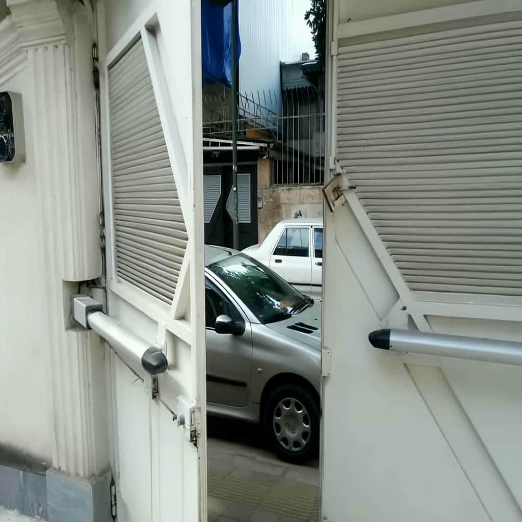 نصب جک درب پارکینگ اتوماتیک اصولی در اهواز
