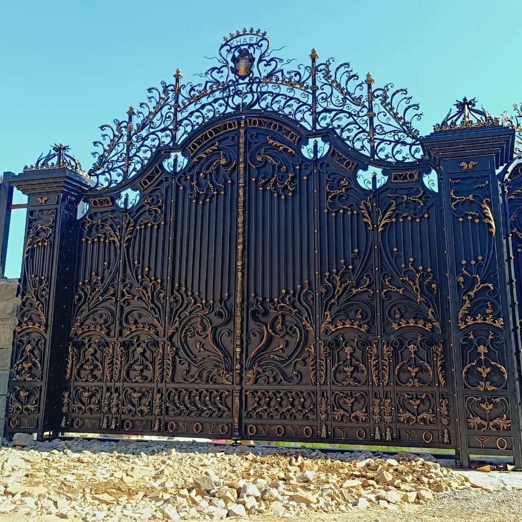 نصب درب حیاط ساده مینیمال در ساوه نصب درب حیاط ساده مینیمال در ساوه