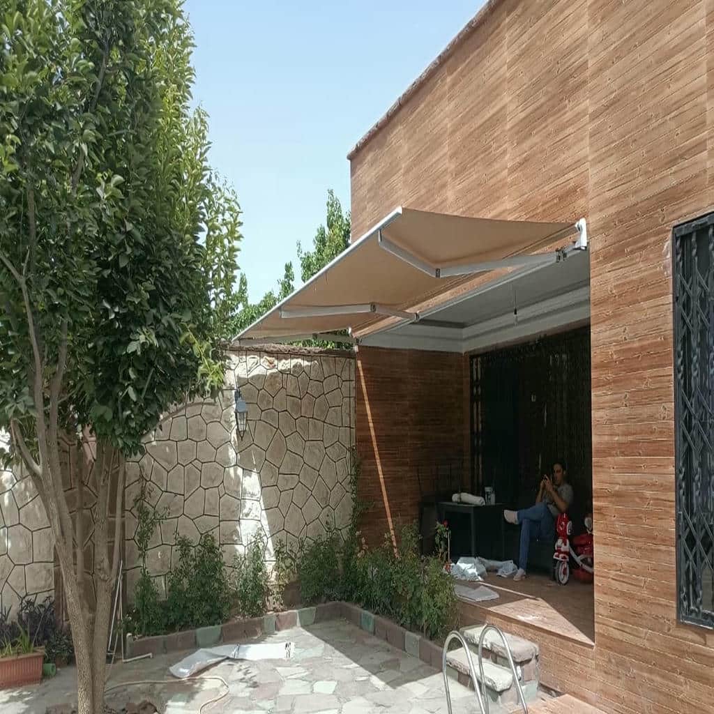 سایبان برقی در کاشان