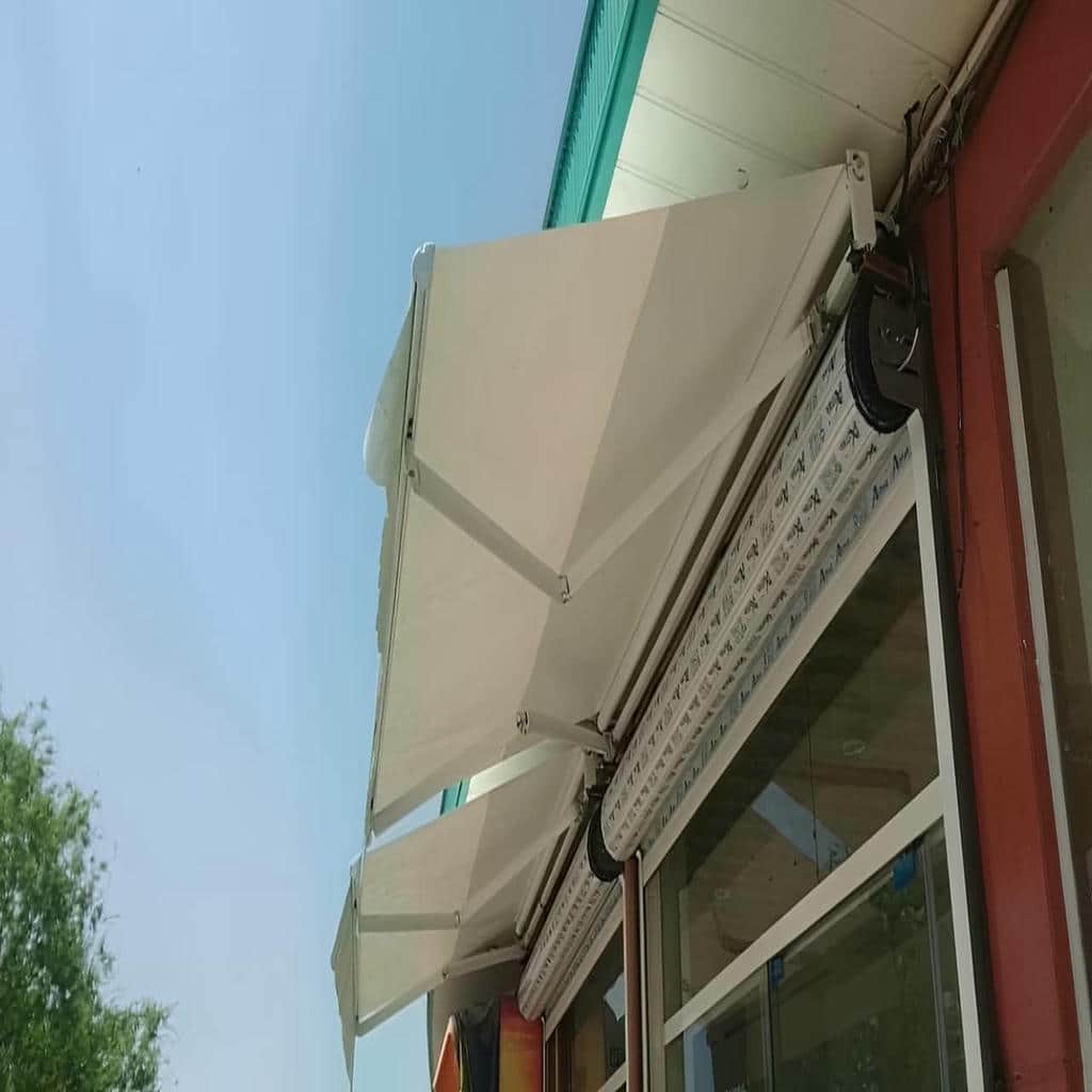 سایبان برقی در بیرجند