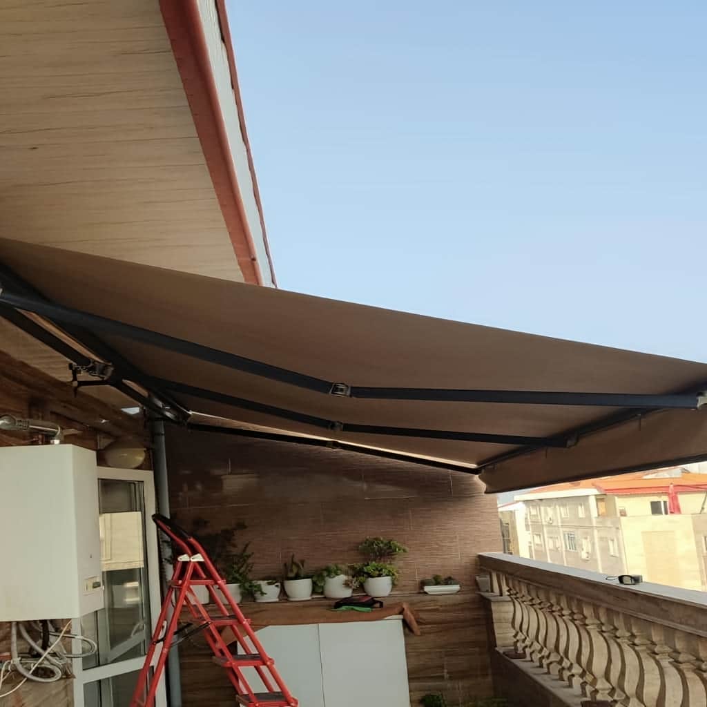 خرید سایبان برقی بازویی در رفسنجان