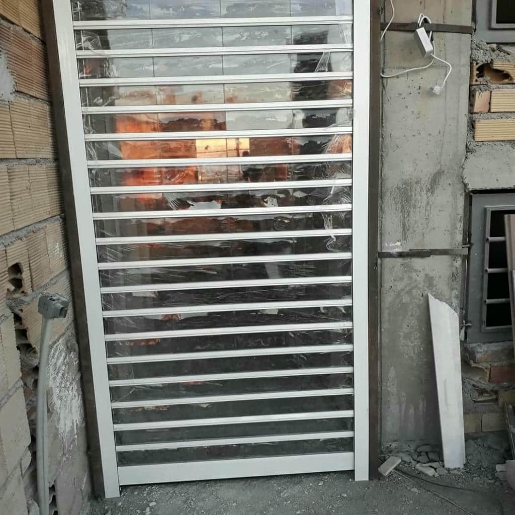 کارخانه کرکره برقی فولادی در قشم