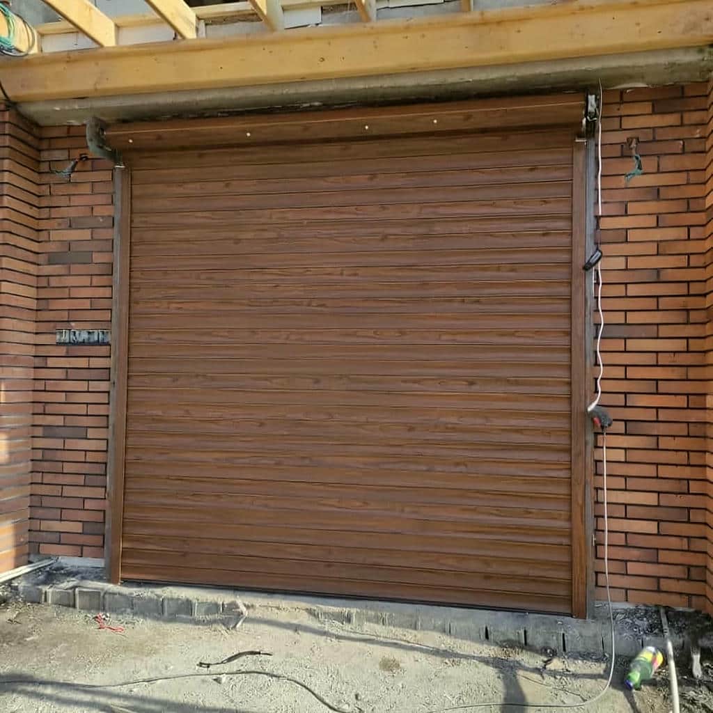 نصب کرکره برقی پارکینگی در قشم نصب کرکره برقی پارکینگی در قشم
