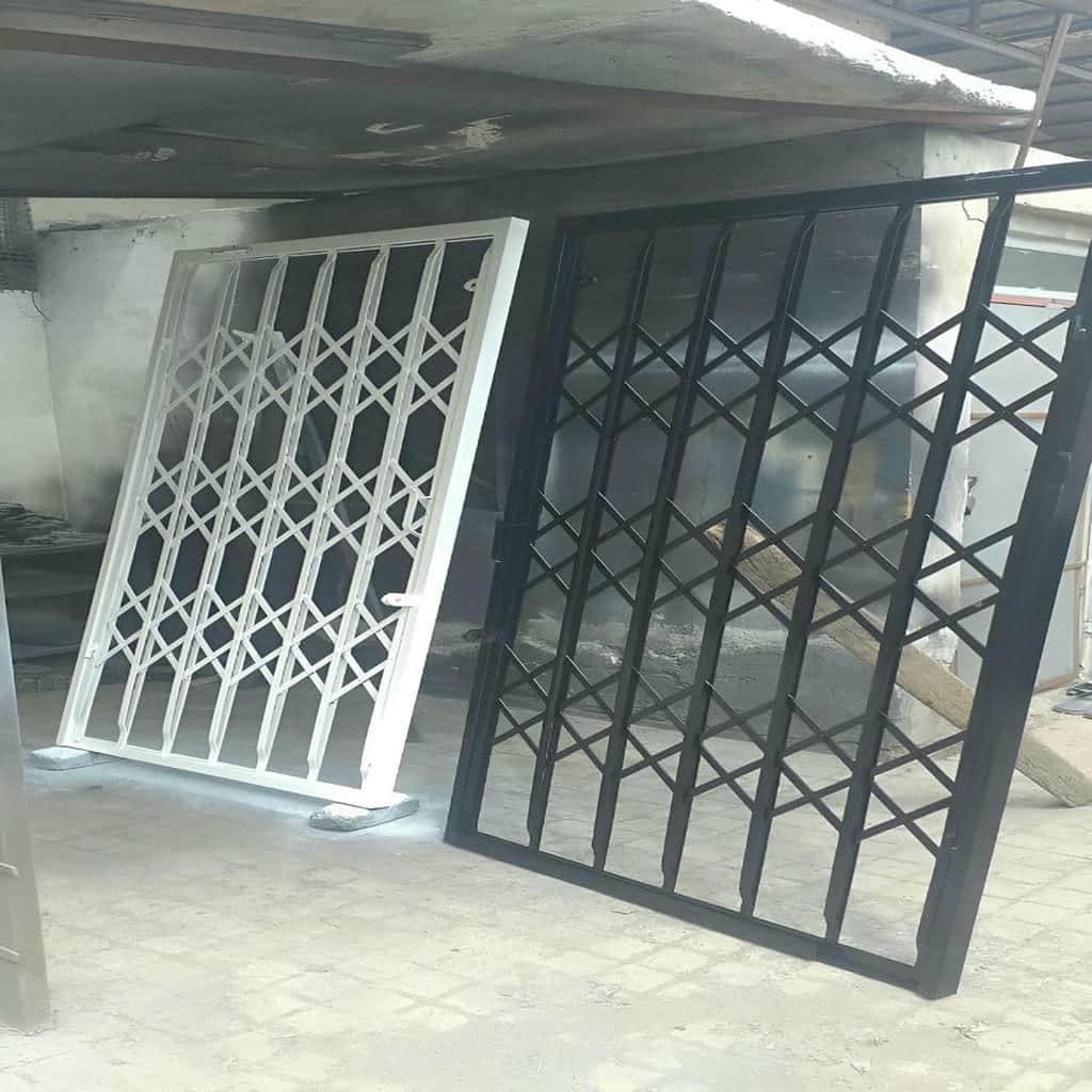 درب آکاردئونی در طالقان