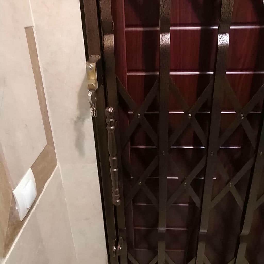نصب درب آکاردئونی چهارگل در عظیمیه کرج نصب درب آکاردئونی چهارگل در عظیمیه کرج