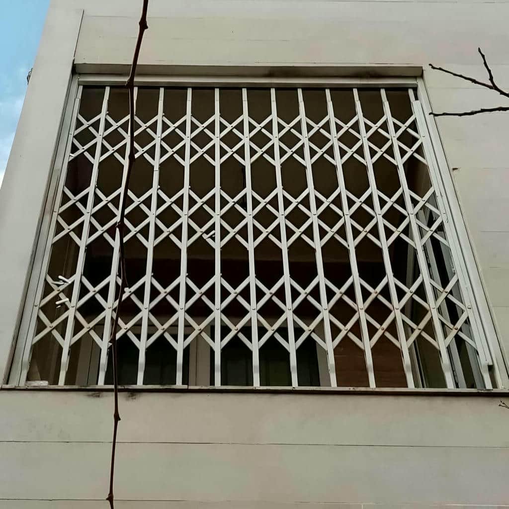 کارخانه درب آکاردئونی فولادی در فردیس کرج