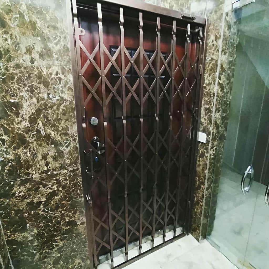 فروش درب آکاردئونی تمام گل در تبریز فروش درب آکاردئونی تمام گل در تبریز