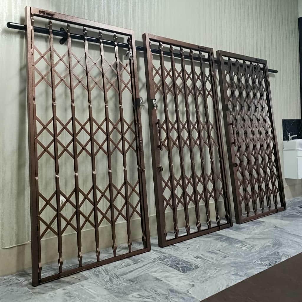 قیمت درب آکاردئونی سه گل در ساری