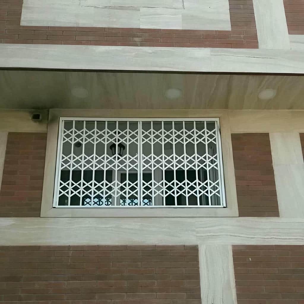 نصب درب آکاردئونی چهارگل در شهریار