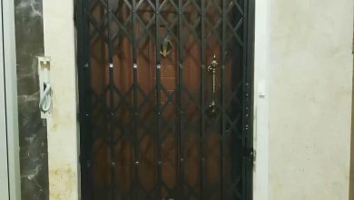 درب آکاردئونی در نیشابور