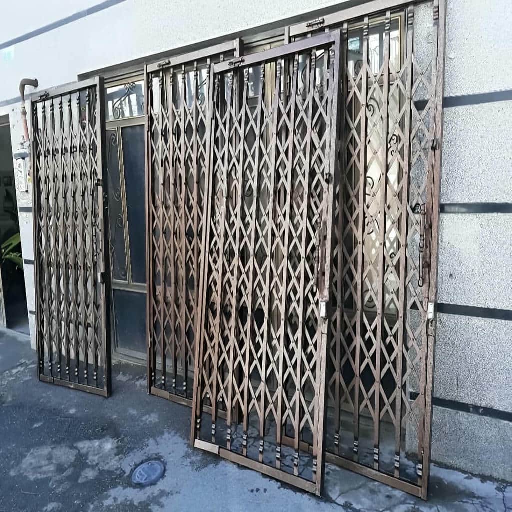 درب آکاردئونی در شهریار