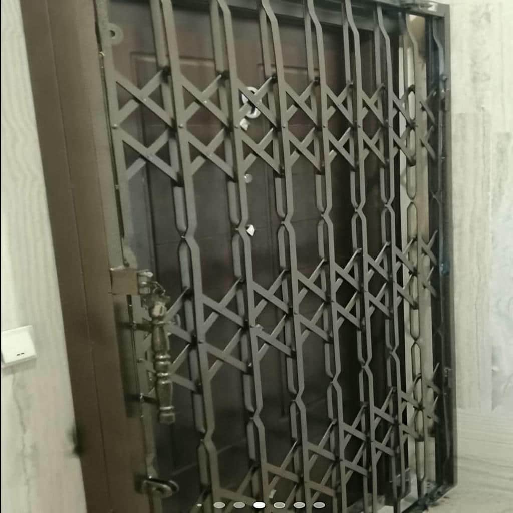 کارخانه درب آکاردئونی فولادی در اصفهان