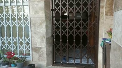 درب آکاردئونی در کاشان